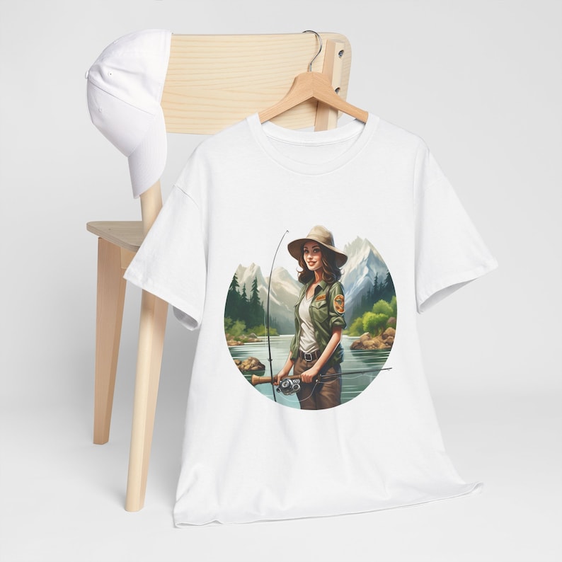 T-shirt Girl Scouts vissen, cadeau vissen, shirt vissen voor haar, cadeaus vissen minnaar, zwaar katoen uniseks T-shirt afbeelding 1