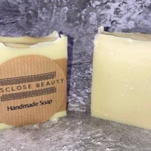 Vegan cold pressed handmade soap bar - Eco friendly, made with natural Butter and Oils - fragrance free and colouring free soap bar 100g