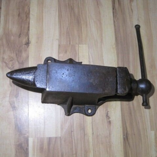 Antique Blacksmith Anvil Vise Combo No mark Where Made Vintage