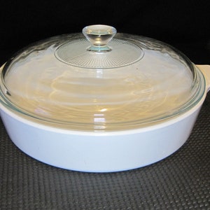 Lid (only)  8 3/4" Fits CORNING WARE  Buffet Server Skillet 8 1/2",  1 1/2 Qt.