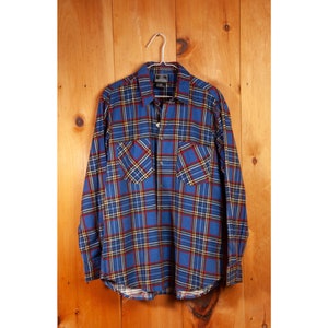 90&#39;s Vintage Blue Plaid Grunge Button-Up by New Paths Size L