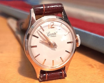 Everite c1950s Ladies Watch 9ct Rose Gold Plated Swiss 17 Jewels on New Leather Strap in Original H.Samuel Jewellers Box