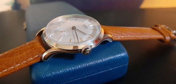 Vertex Revue Gents Watch, 1950s, 9ct Solid Gold, 17 J… - Gem