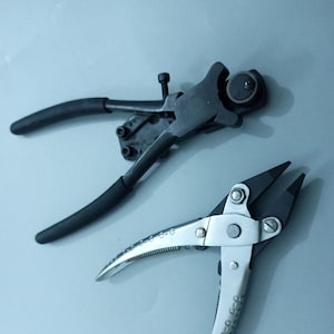 Bending Plier and Parallel Nose Spring Plier - Set of 2 Plier