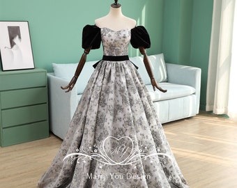 2023 New Elegant Black&White Ball Gown for Woman,Embroidery Designed Senior Prom Dress,Formal Party Dress,Adjustable Lace-up Prom Dress