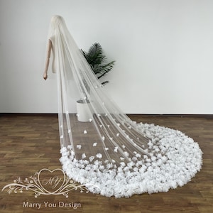 Luxury Angle Dust Tulle 3D Flowers Veil,Glitter Tulle Floral Veil with Blusher,Sparkly 3D Flower Bridal Veil,Bridal Two Tiers Cathedral Veil