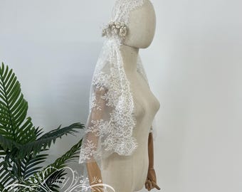 Bohemia Floral Wedding Veil,Mantilla Wedding Veil,64'' Lace Juliet Veil,1930s Cap Veil,Fake Flower Wedding Veil,Drop Beach Wedding Veil