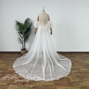 Minimalist Tulle Bridal Cape Veil with Sleeves,Puff Sleeves Wedding Cape,Solid Tulle Cape for Bride,Tulle Cape Veil,Classic Wedding Cape
