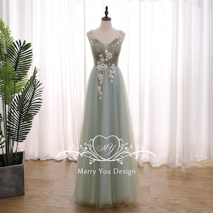 Floral Lace Applique Prom Dress for Woman,Spaghetti Strap Fairy Dress for Senior Prom,Rhinestone Prom Dress,Beads Sleeveless Long Prom Dress