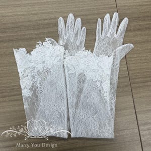 Minimalist Floral Gloves,Ivory Wedding Gloves,Bridal Tulle Gloves,Long Wedding Gloves with Flowers,Arm Gloves,Photo Shooting Woman Gloves