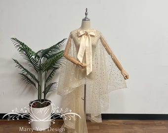 Capa color champán con estrellas irregulares dispersas, velo de novia de satén con lazo para la noche.