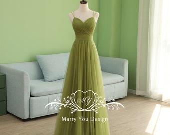 Backless Prom Dress for Woman,Green Spaghetti Strap Fairy Dress for Senior Prom,Pearl Designed Back Prom Dress,Sleeveless Long Prom Dress