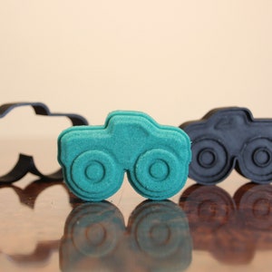 Monster Truck 2.5 inches Bath Bomb Mold, DIY BathBombs Set, Heavy-Duty Mould, 3D Printed Kit. Fun Gift Idea for Sports Fans Kids & Car fans