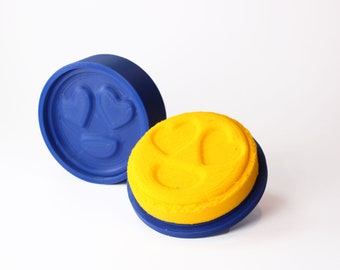 Molde para bombas de baño Emoji Love, kit de bombas de baño DIY con impresión 3D. Un regalo divertido para madre, hija e hijos.