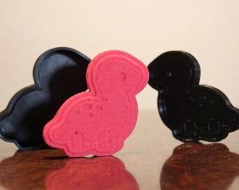 SALTASAURUS DINOSAUR 3d Printed Diy 4 Inches Bath Bomb Molds, Bath Bomb Making Kit, Fun Mom Gift For Children, Boys & Girls