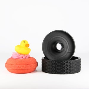 Donut Bath Bomb Mold, DIY BathBombs 3D Printed Kit. Fun Gift Idea for Mother, Daughter & Kids