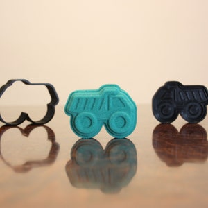 Dump Truck 2.5 inches Bath Bomb Mold, DIY BathBombs 3D Printed Kit. Fun Gift Idea for Sports Fans & Kids