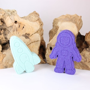 Space Bath Bombs Gift set. Lovely gift for perfect for your little (or big) space enthusiast. for kids & adults exciting bath time.