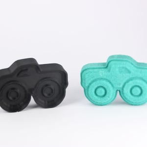 Monster Truck 3 inches Bath Bomb Mold, DIY BathBombs Set, Heavy-Duty Mould, 3D Printed Kit. Fun Gift Idea for Sports Fans Kids & Car fans
