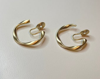 Elegant Gold Hoop Clip on, no piercing jewelry, simply jewelry