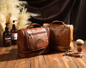 Personalized Men's Leather Toiletry Bag, Engraved Dopp Kit, Groomsmen Gift, Christmas Gift For Him, Leather Accessory