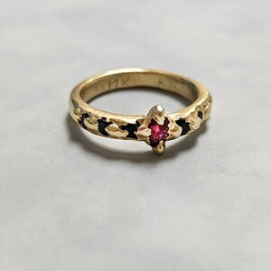 Unique Engagement Ring, Ruby Gold Ring, Black Sapphires and Ruby, Cast not Set Jewelry, Cast in Place, Alternative Engagement Ring
