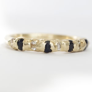 Valentine's Day Gift, Black and White Sapphires and Gold Ring, Cast in Place Jewelry, Natural Inlay Setting Ring, Ready to Ship