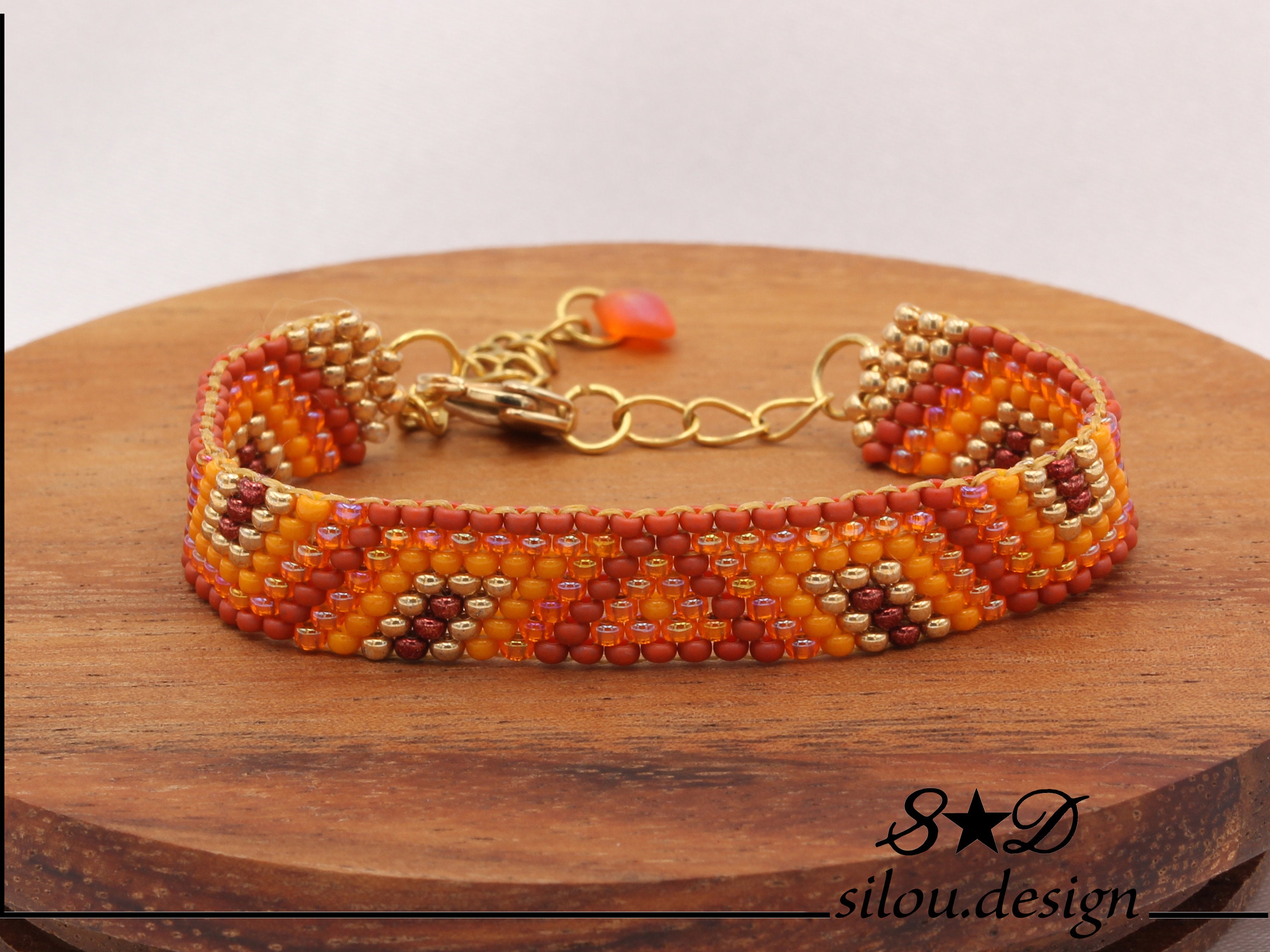 Bracelet perles naturelles orange, beige, blanc, ethnique chic