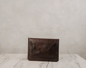 Leather iPad Sleeve / Tablet Sleeve • Handmade in France • Pochette Tablette