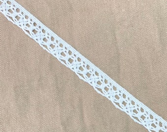 Scalloped Edge Cotton Cluny Crochet Lace Trim, 1/2" wide, Ecru