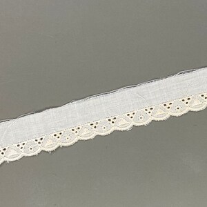 Beige triangle scalloped edge cotton eyelet lace trim, 1&quot; 2.5cm wide