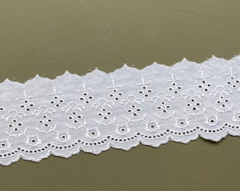 Classic white flower scalloped edge cotton eyelet lace trim, 2 7/8" 7.3cm wide, Broderie anglaise