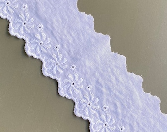 Floral scalloped edge cotton eyelet lace trim, 2 5/8" wide, Broderie anglaise, White