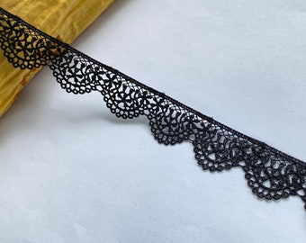 Black floral circle edge venise lace trim, 7/8" 2.3cm wide, Guipure Lace, Chemical Lace, Scalloped edge lace, Polyester lace