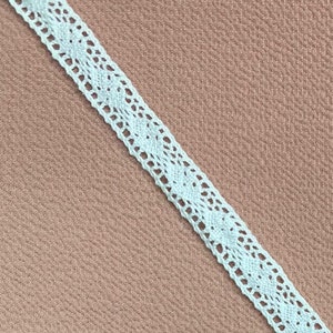 Borde de encaje de ganchillo Cluny de algodón de inserción estrecha, 3/8&quot; de ancho, blanco