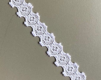 Double Scalloped Edge Cotton Cluny Lace Trim, 5/8" wide, White