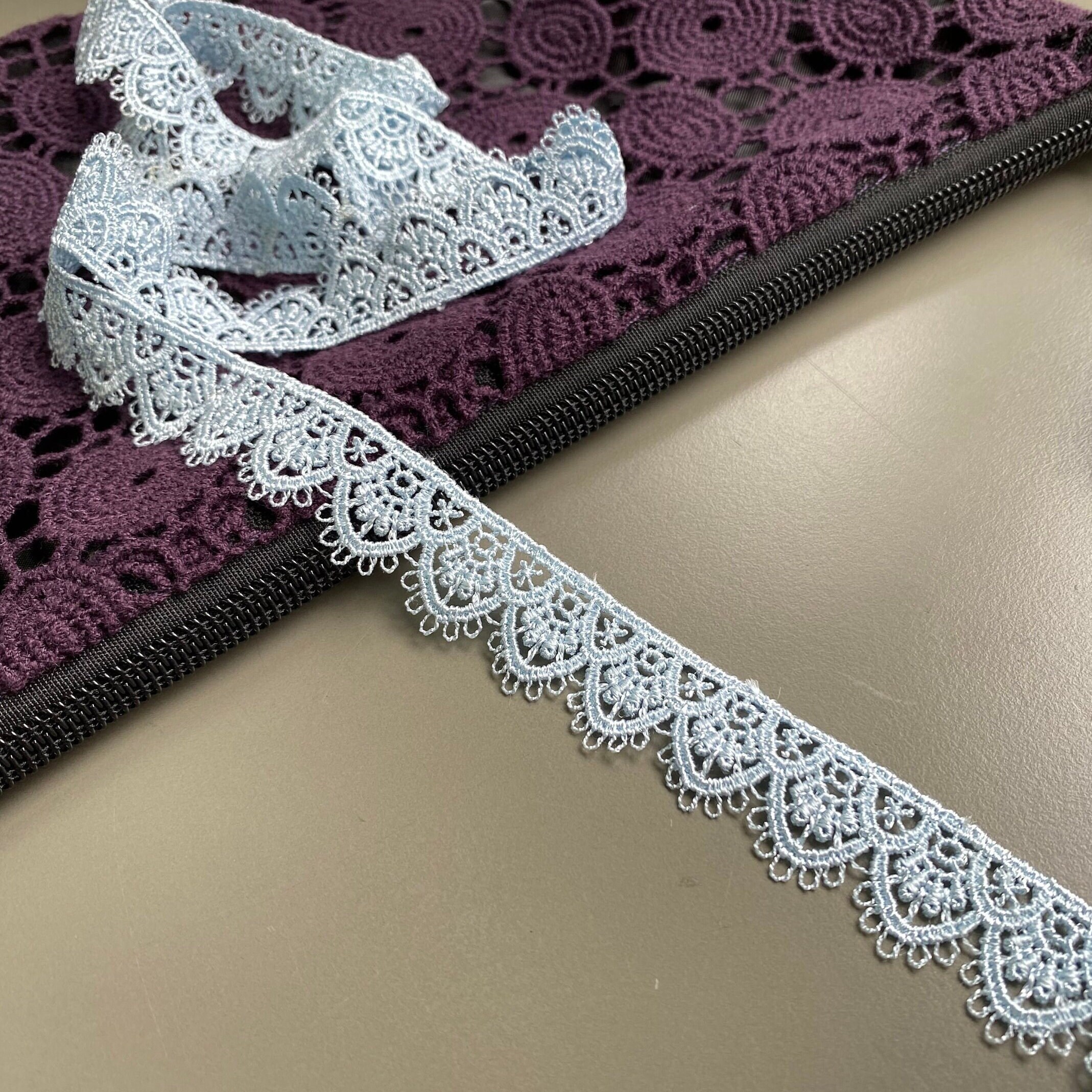 Classic Geometric Scallop Loop Edge Polyester Venice Lace Trim, 3/4