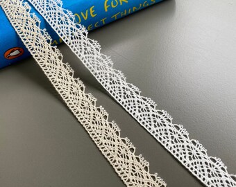 Fine cotton yarn scalloped edge cluny lace trim, 5/8" (1.5 cm) wide, Beige, Ivory, Crochet lace, Torchon lace, Edging trim