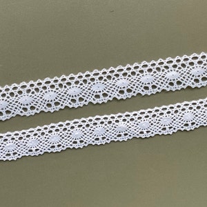 White scalloped edge cluny crochet lace trim, Cotton, Polyester, 3/4&quot; 7/8&quot; 2cm 2.2cm wide
