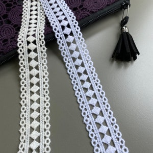 Diamond circle edge cotton venice lace trim, 1 1/16" 2.7 cm Wide, Guipure Lace, Chemical Lace, Ivory, White