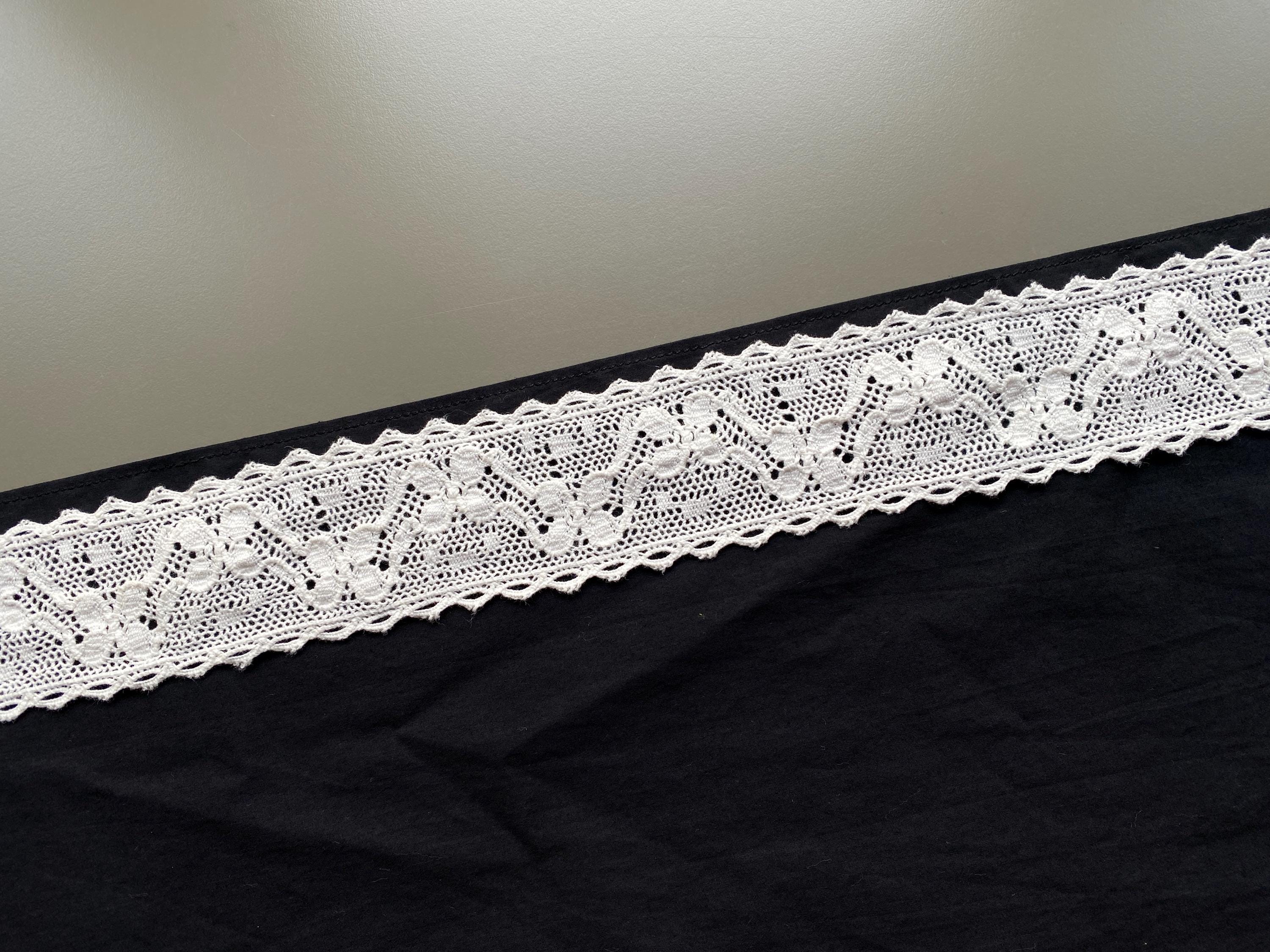 Daisy Flower Double Scalloped Edge Cotton Crochet Lace Trim, 1 1/2