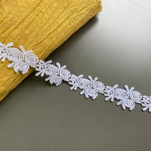 Off white vintage floral rayon venice lace trim, 1 1/2&quot; 3.8 cm Wide, Guipure Lace, Chemical Lace