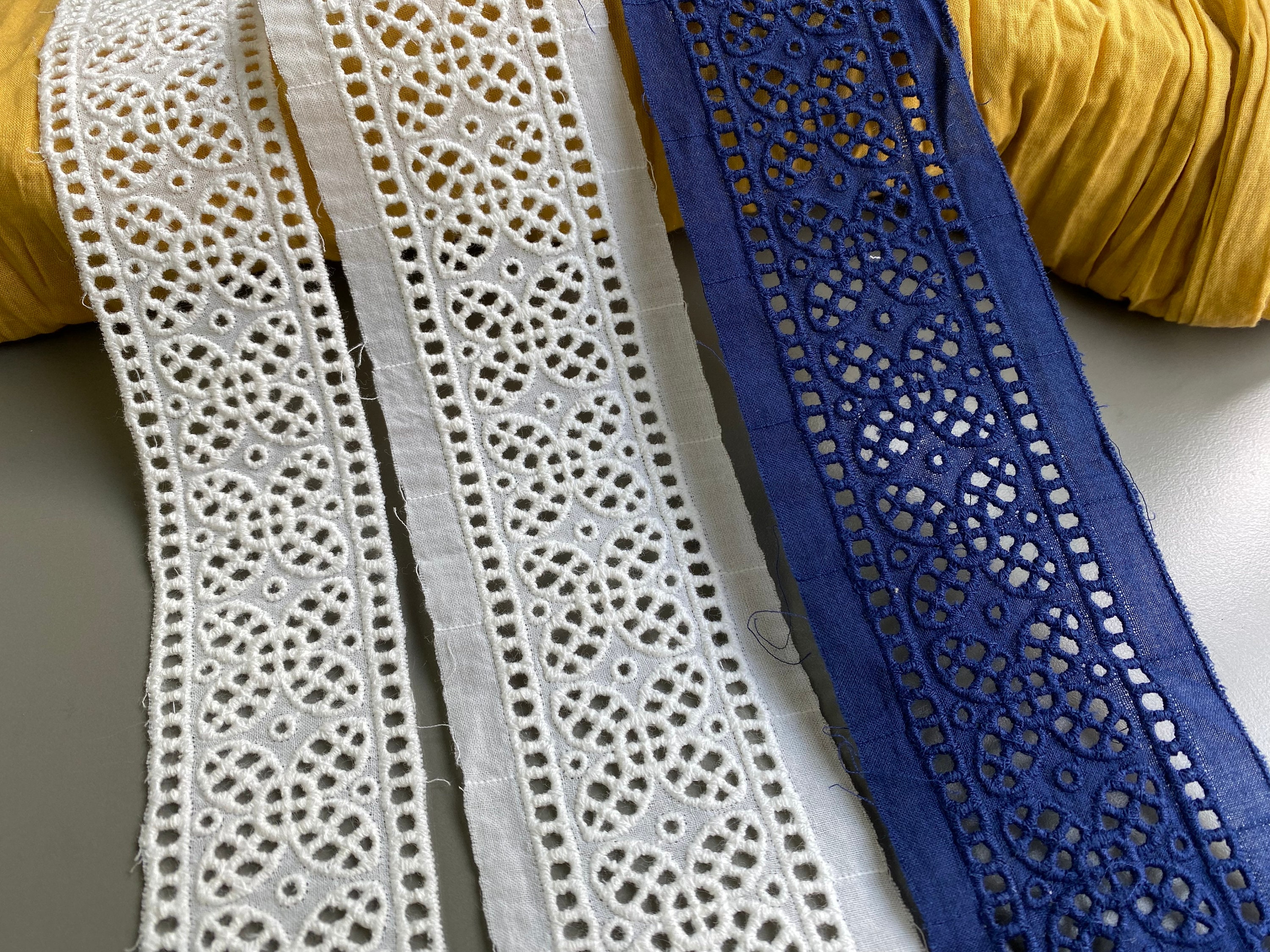 Retro Floral Cotton Embroidery Eyelet Lace Trim, 1 5/8