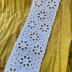 Boho flower scalloped edge cotton eyelet lace trim, 2 1/4" wide, Broderie anglaise, White