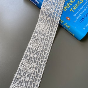 Creme geometrisch gemusterter Rand bestickt Tüll Spitzen borte, Rayon, 2 1/8&quot; 5,5cm breit, Braut Spitzenbesatz, Spitzenschleier