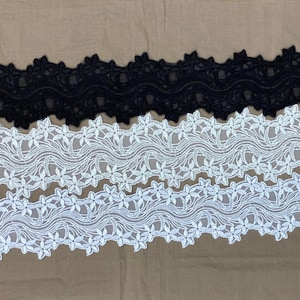 ボヘミアン フラワー エッジ刺繍チュール レース トリム、レーヨン、幅 2 3/4 インチ 7 cm、ブラック、クリーム、オフホワイト、ブライダル レース、ベール レース