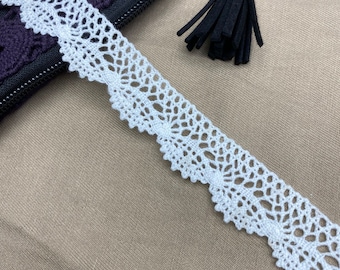 Ivory Scalloped Edge Cotton Cluny Crochet Lace Trim, 7/8" wide