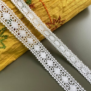 White circle insertion cotton cluny lace trim, 5/8 1 2.5cm wide, Crochet lace, Picot edge zdjęcie 1