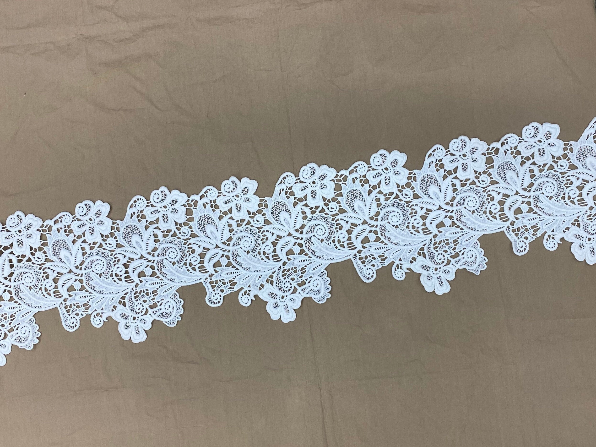 0.5 Yards Delicate Thick Floral Cotton Venice Lace Trim, 8 3/16