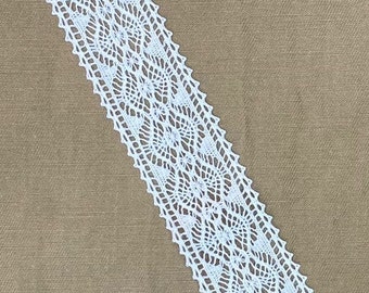 Delicate Circle Scalloped Edge Cotton Cluny Crochet Lace Trim, 1 3/16" 3 cm wide, White